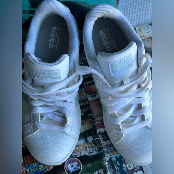 Size 6 Mint Green Stripe Adidas genuine leather Shell-toes w/ Cloud support. - Picture 5 of 5